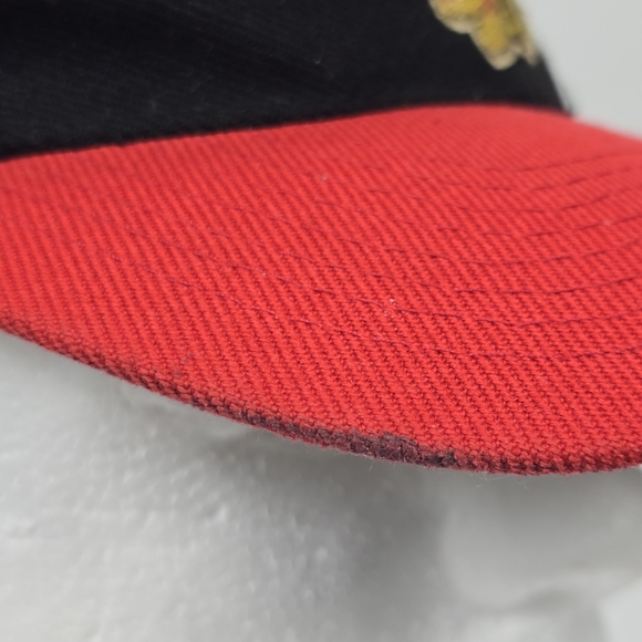 Vintage 90’s Logo Athletic Chicago Blackhawks NHL Big Spellout And Logo - Picture 9 of 11